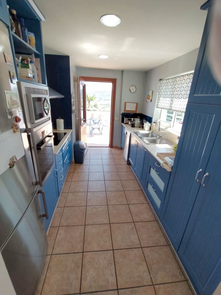 Chalet de 4 habitaciones en Pedreguer en venta con piscina garaje - 680.000 € (Ref: 9664340)