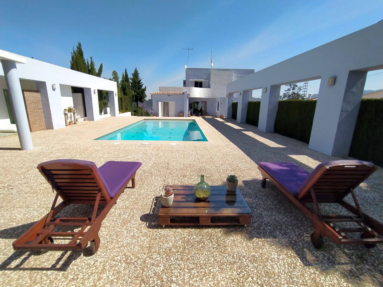 Chalet de 4 habitaciones en Pedreguer en venta con piscina garaje - 680.000 € (Ref: 9664340)