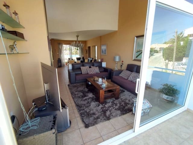 4 chambre Villa/Maison à vendre à Pedreguer avec piscine garage - 680 000 € (Ref: 9664340)