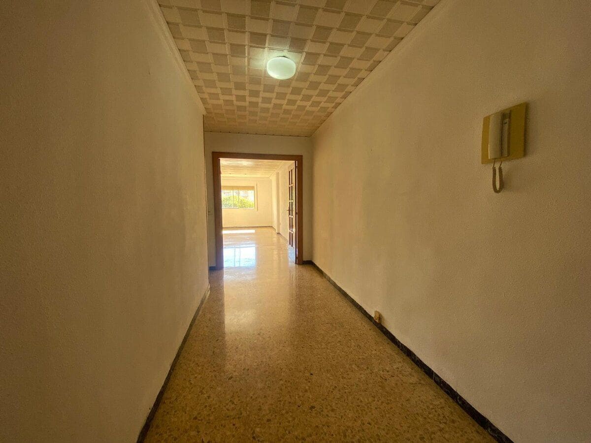 Piso de 3 habitaciones en Dénia en venta - 190.000 € (Ref: 9679217)