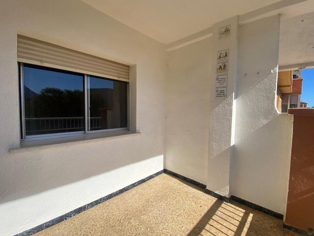 Piso de 3 habitaciones en Dénia en venta - 190.000 € (Ref: 9679217)