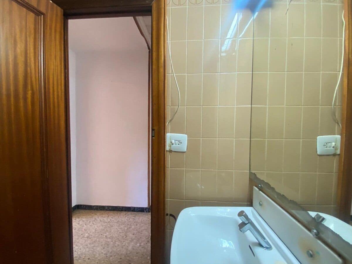 Piso de 3 habitaciones en Dénia en venta - 190.000 € (Ref: 9679217)