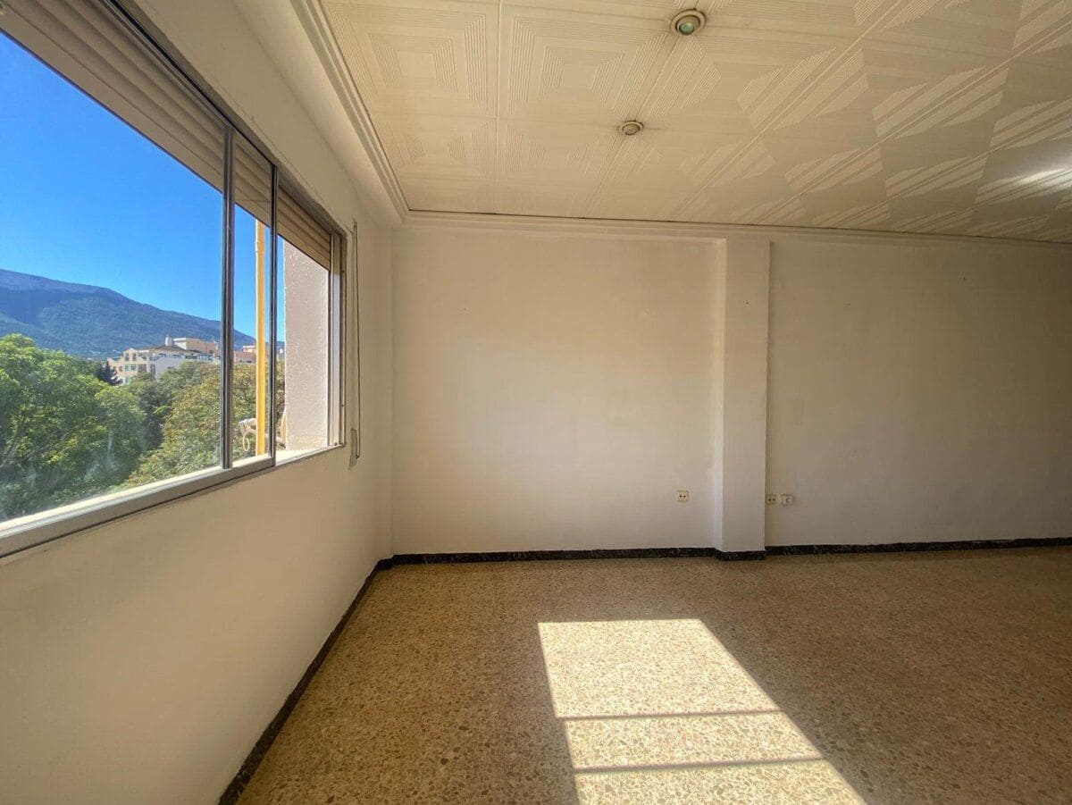 Piso de 3 habitaciones en Dénia en venta - 190.000 € (Ref: 9679217)