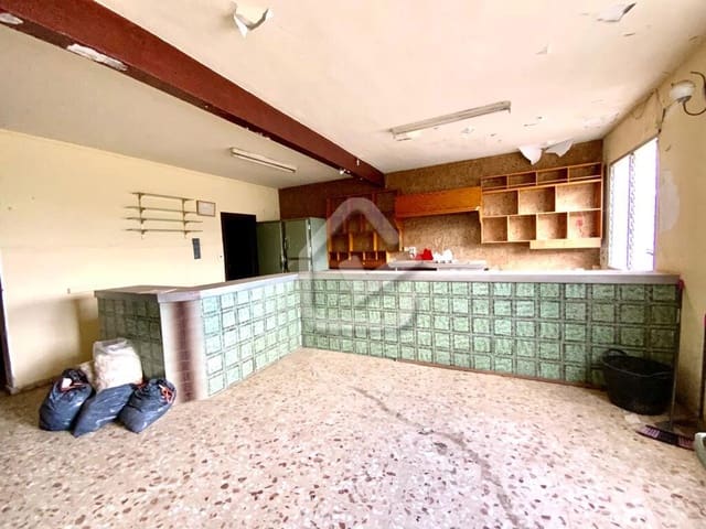 Villa for sale in Benidoleig - € 210,000 (Ref: 9722597)