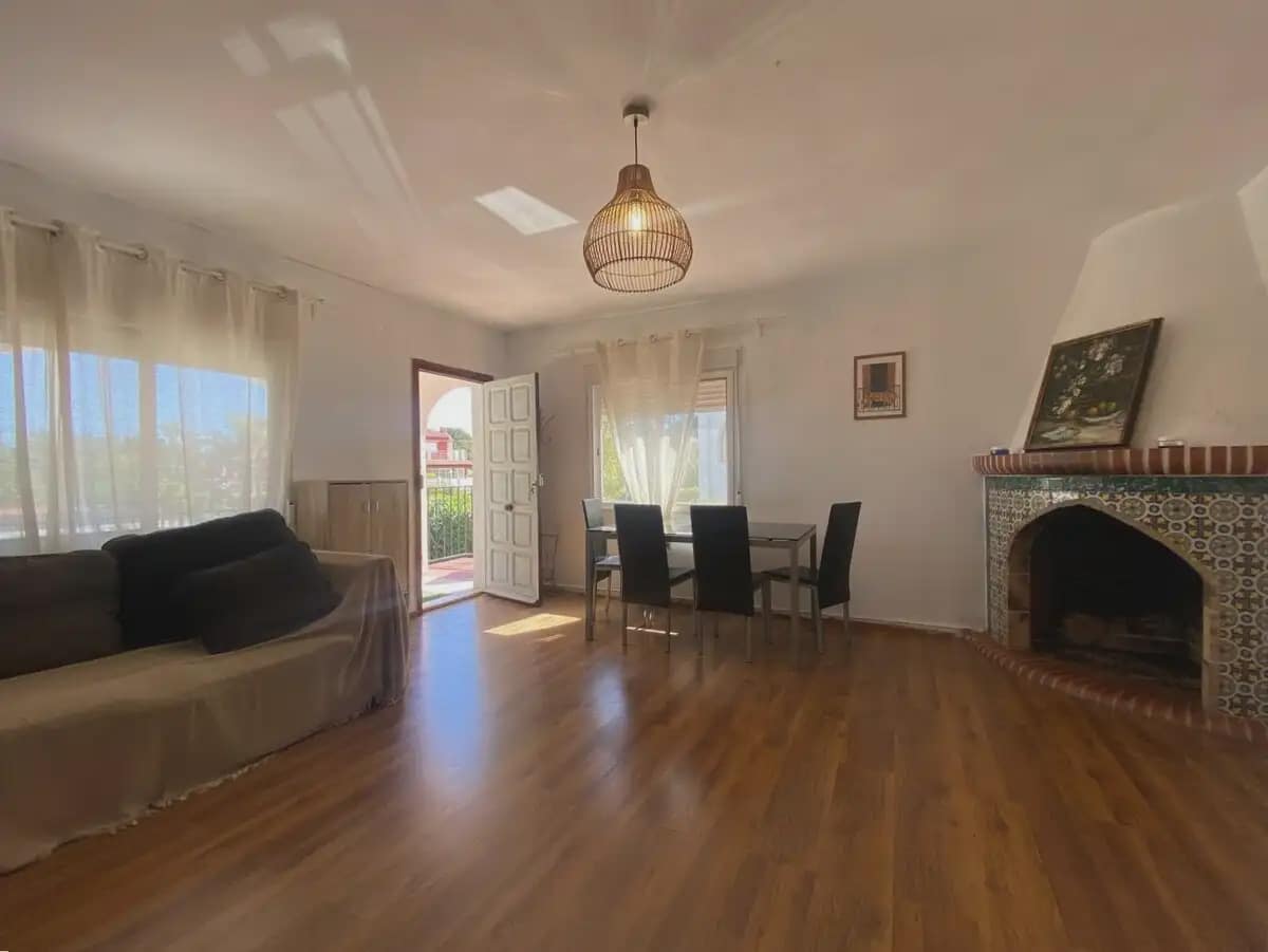5 bedroom Villa for sale in Denia - € 590,000 (Ref: 9737292)