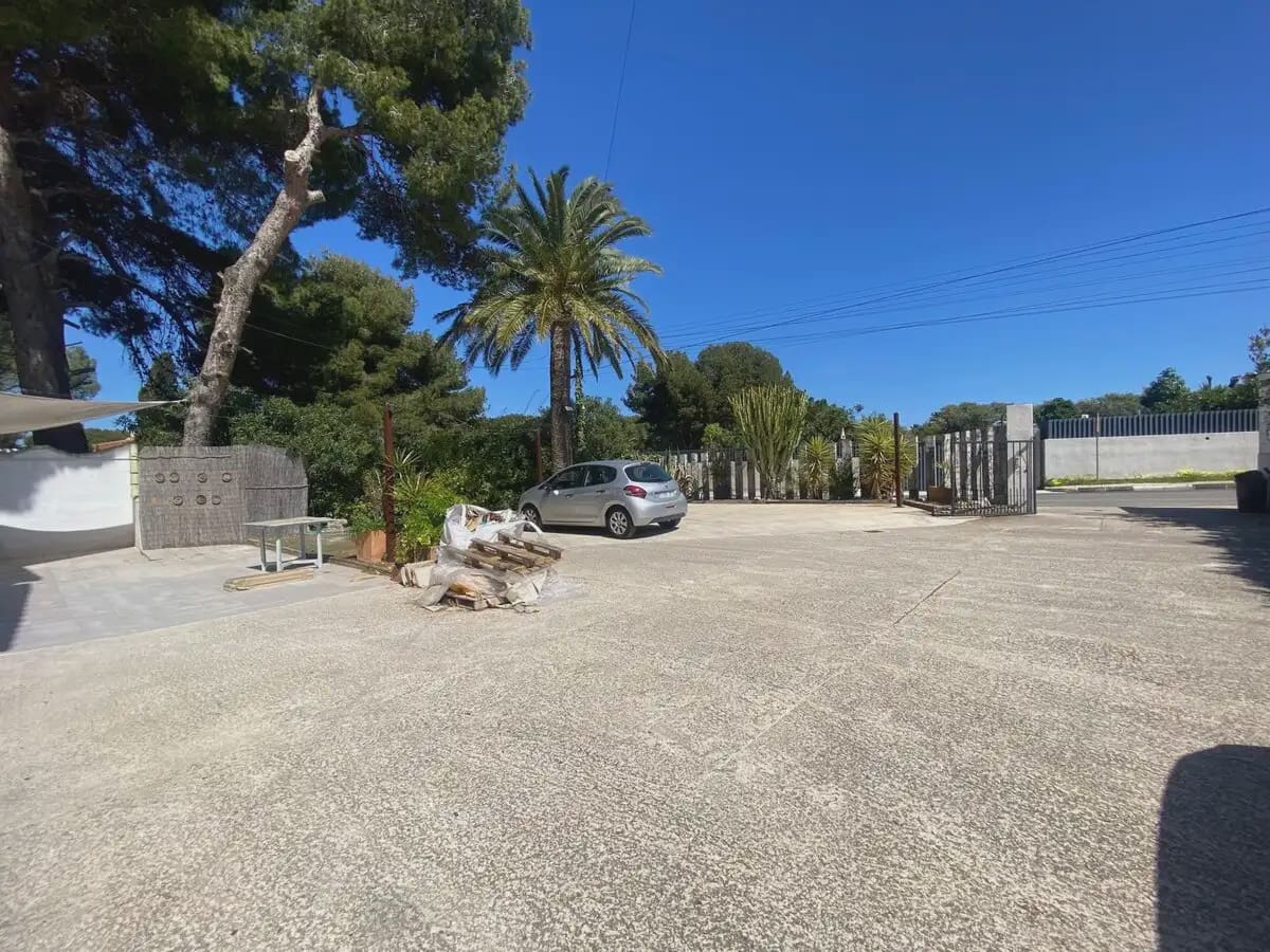 5 bedroom Villa for sale in Denia - € 590,000 (Ref: 9737292)