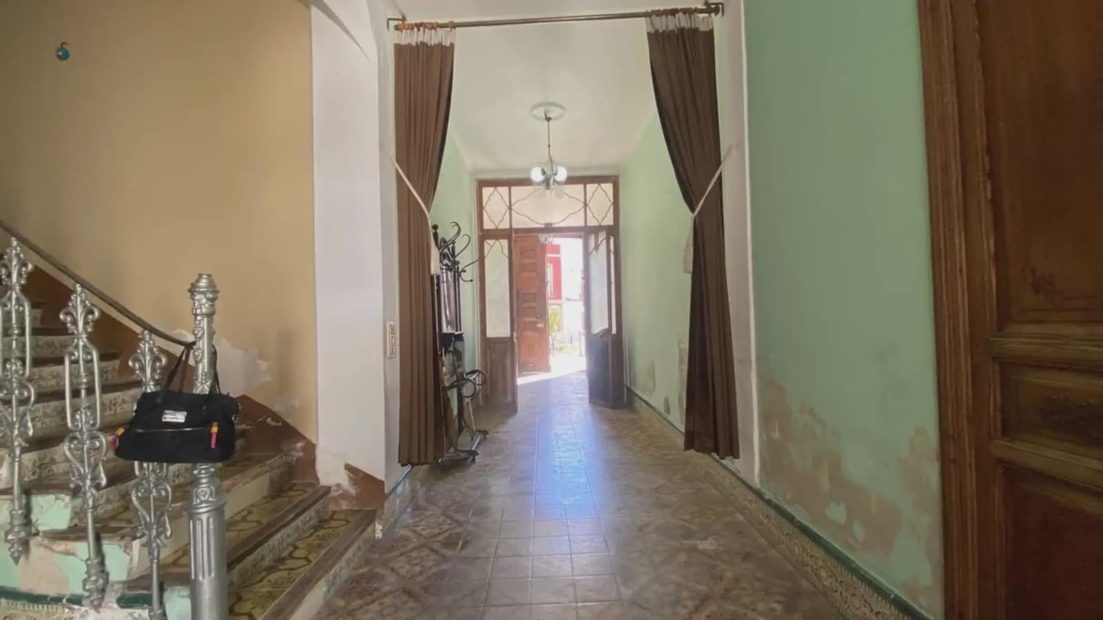 8 bedroom Townhouse for sale in Gata de Gorgos - € 339,000 (Ref: 9737293)