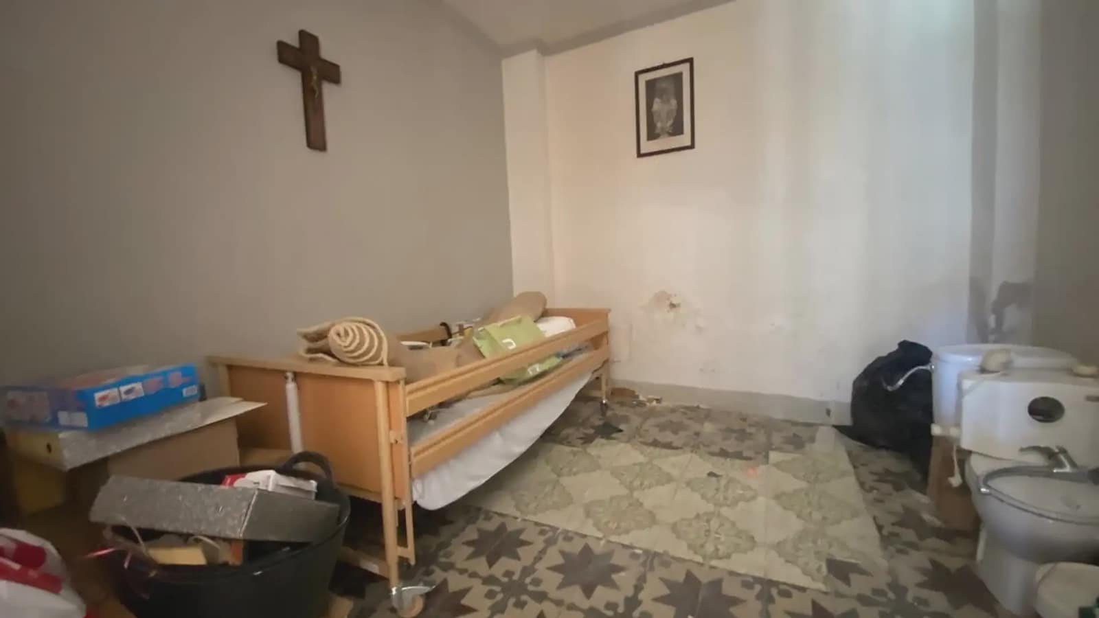 8 bedroom Townhouse for sale in Gata de Gorgos - € 339,000 (Ref: 9737293)