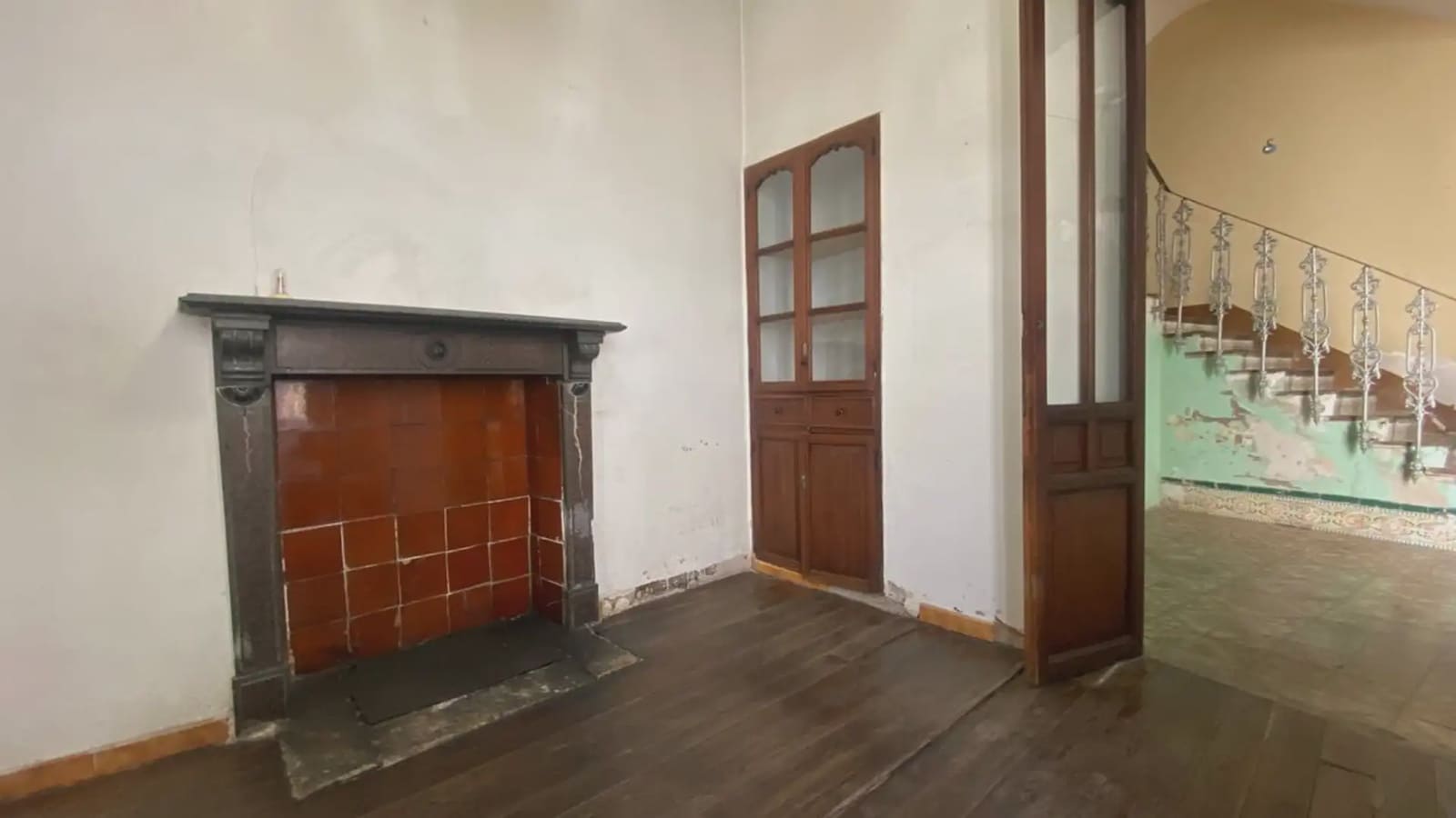 8 bedroom Townhouse for sale in Gata de Gorgos - € 339,000 (Ref: 9737293)