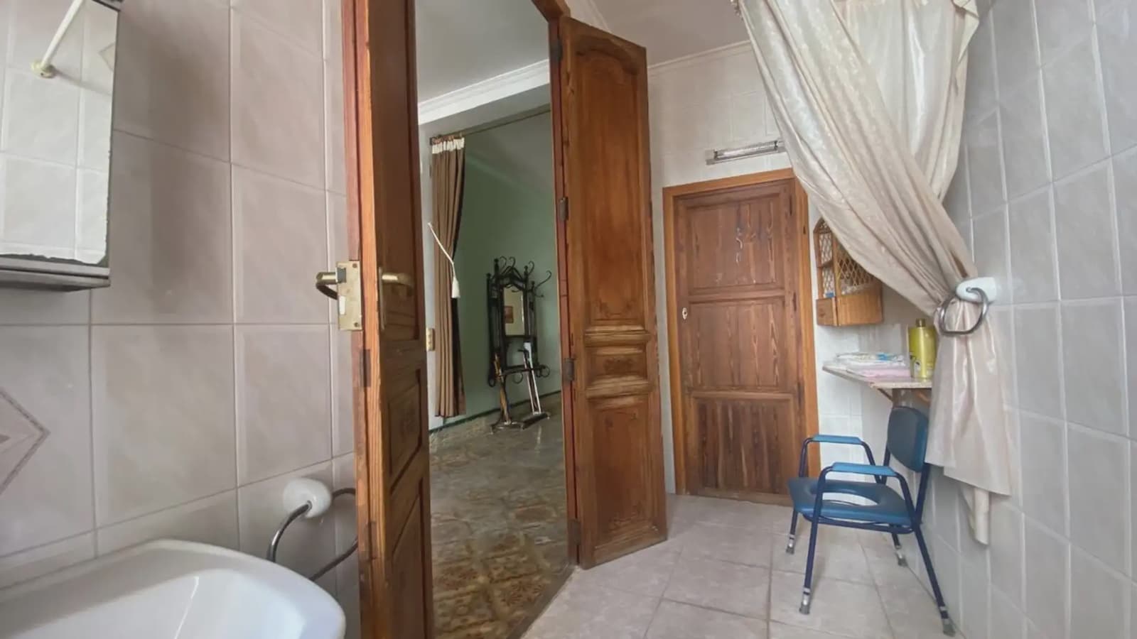 8 bedroom Townhouse for sale in Gata de Gorgos - € 339,000 (Ref: 9737293)