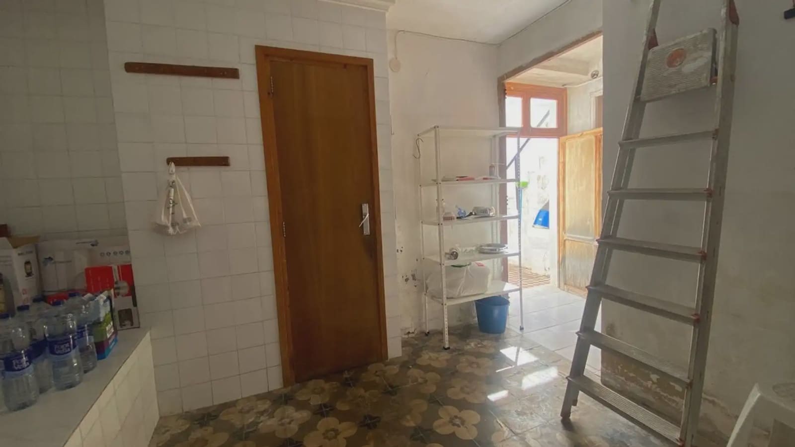 8 bedroom Townhouse for sale in Gata de Gorgos - € 339,000 (Ref: 9737293)