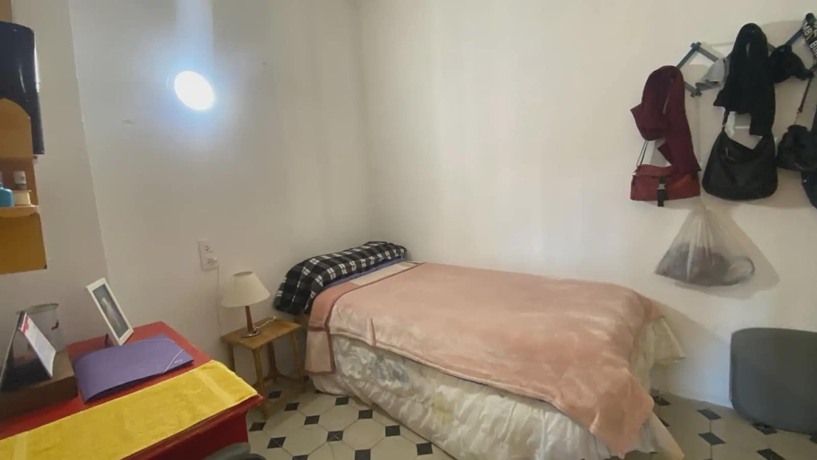 8 bedroom Townhouse for sale in Gata de Gorgos - € 339,000 (Ref: 9737293)