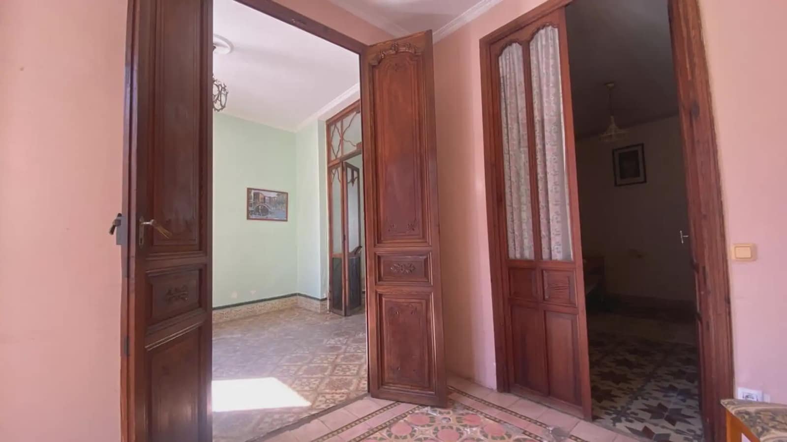 8 bedroom Townhouse for sale in Gata de Gorgos - € 339,000 (Ref: 9737293)