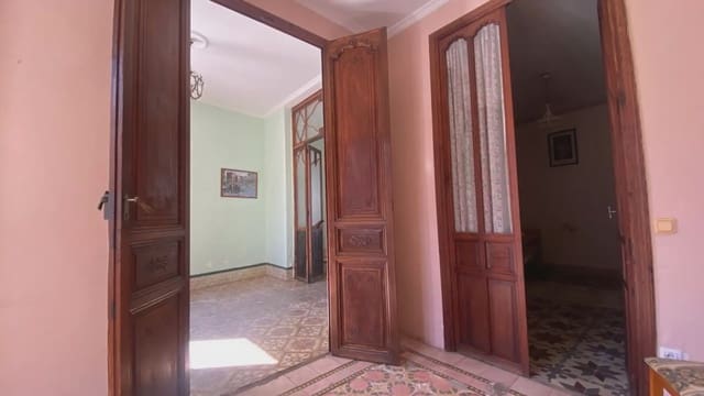 Casa de 8 habitaciones en Gata de Gorgos en venta - 339.000 € (Ref: 9737293)