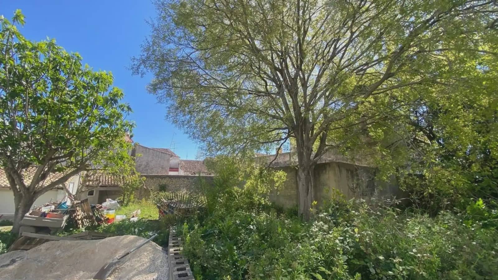 8 bedroom Townhouse for sale in Gata de Gorgos - € 339,000 (Ref: 9737293)