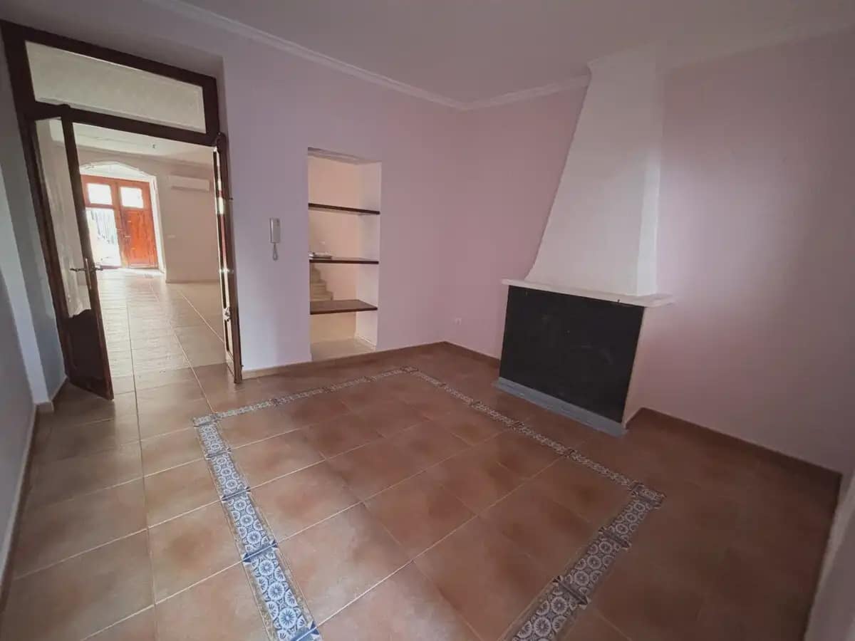 4 bedroom Townhouse for sale in Pedreguer - € 225,000 (Ref: 9860664)