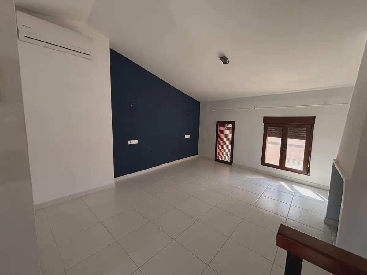 4 bedroom Townhouse for sale in Pedreguer - € 225,000 (Ref: 9860664)