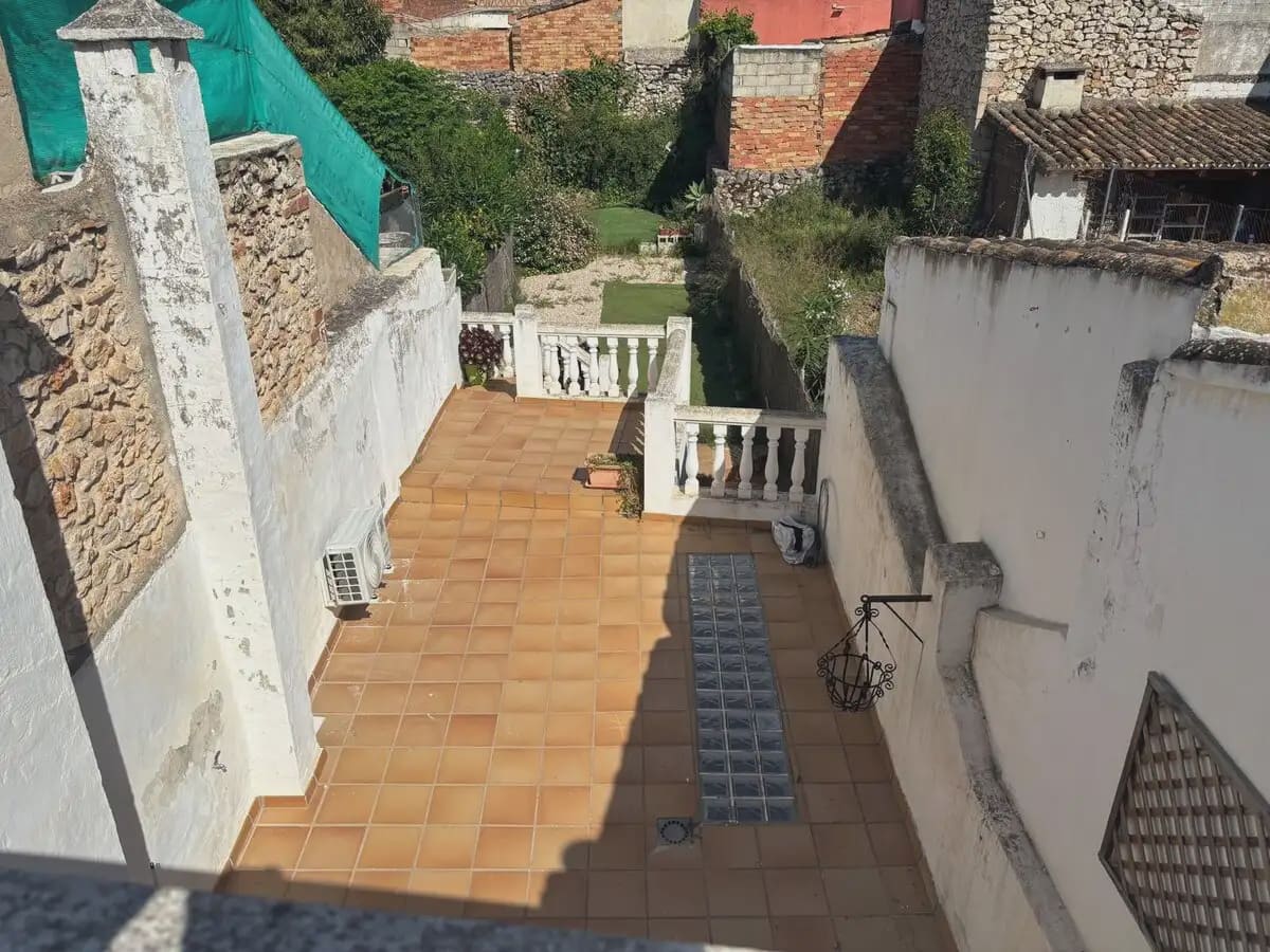 4 bedroom Townhouse for sale in Pedreguer - € 225,000 (Ref: 9860664)