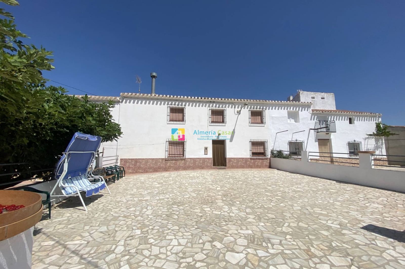 7 bedroom Finca/Country House for sale in Oria with garage - € 180,000 (Ref: 10009720)