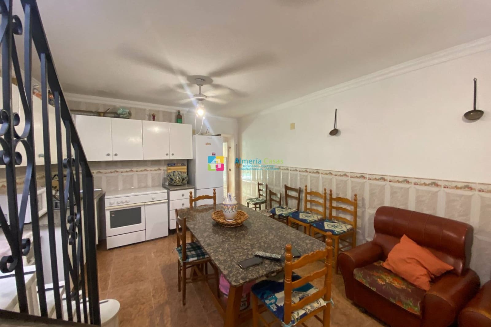 8 makuuhuone Omakotitalo myytävänä paikassa El Palaces - 127 000 € (Ref: 10009721)