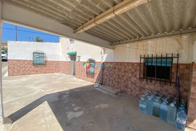 8 bedroom Townhouse for sale in El Palaces, Zurgena - € 127,000 (Ref: 10009721)