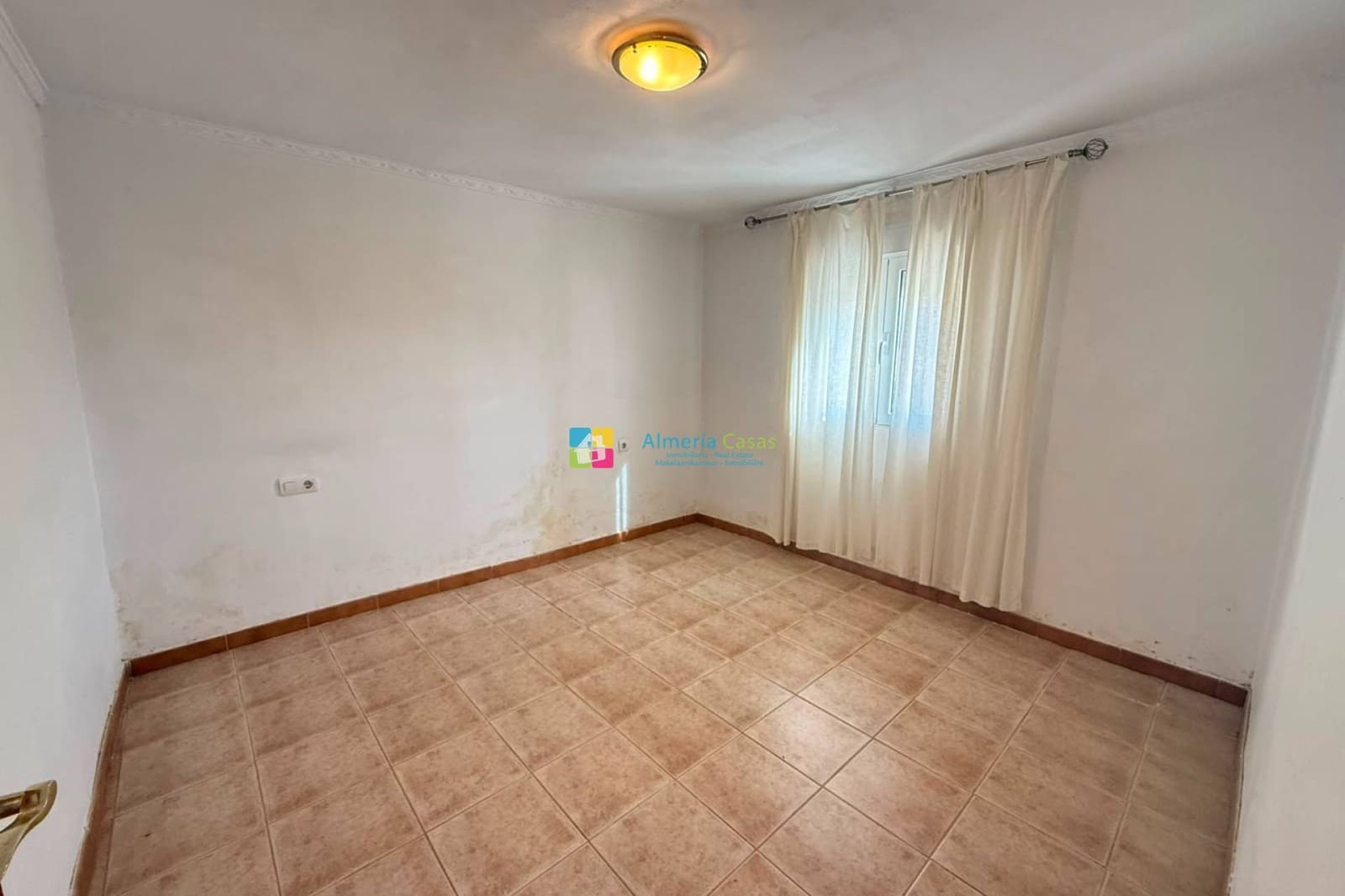 5 quarto Casa em Banda para venda em Oria com garagem - 125 000 € (Ref: 10012468)