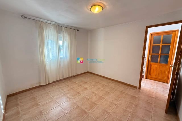 5 quarto Casa em Banda para venda em Oria com garagem - 125 000 € (Ref: 10012468)