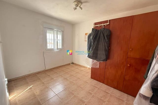 5 quarto Casa em Banda para venda em Oria com garagem - 125 000 € (Ref: 10012468)