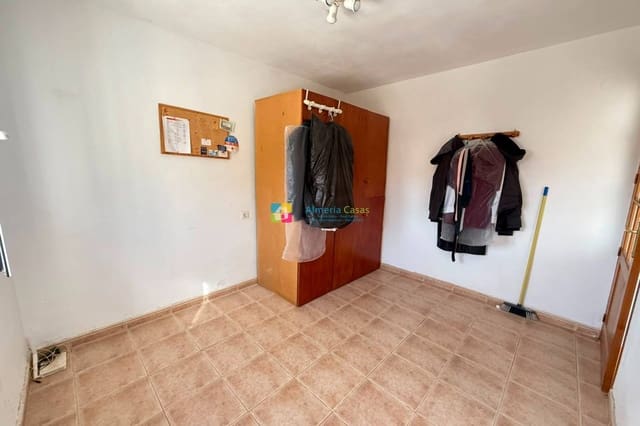 5 quarto Casa em Banda para venda em Oria com garagem - 125 000 € (Ref: 10012468)
