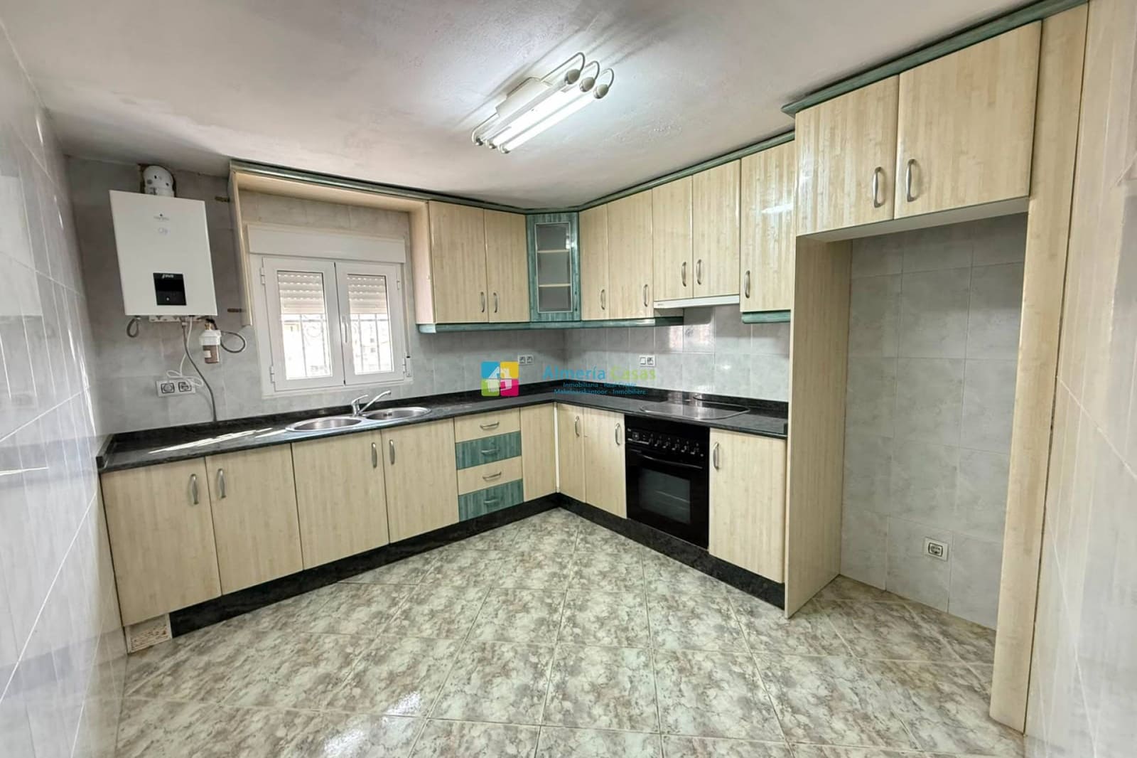 5 quarto Casa em Banda para venda em Oria com garagem - 125 000 € (Ref: 10012468)