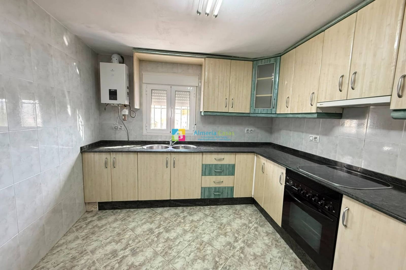 5 quarto Casa em Banda para venda em Oria com garagem - 125 000 € (Ref: 10012468)