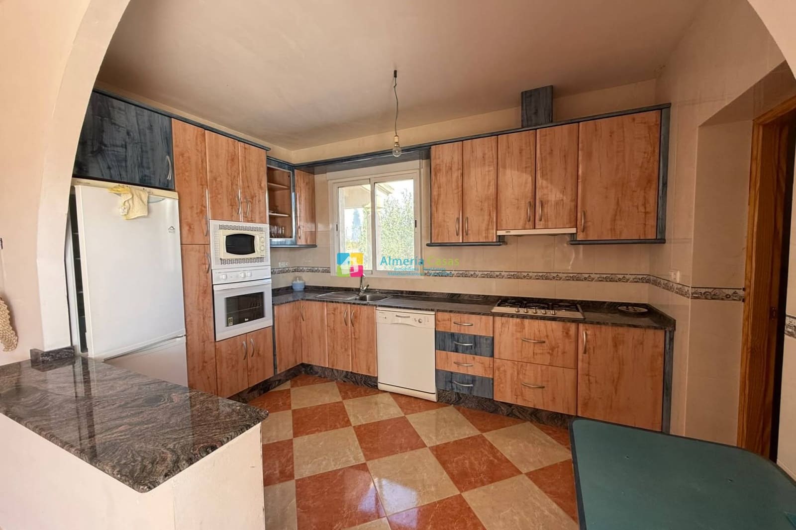 6 soveværelse Villa til salg i Cantoria med garage - € 329.000 (Ref: 10014662)