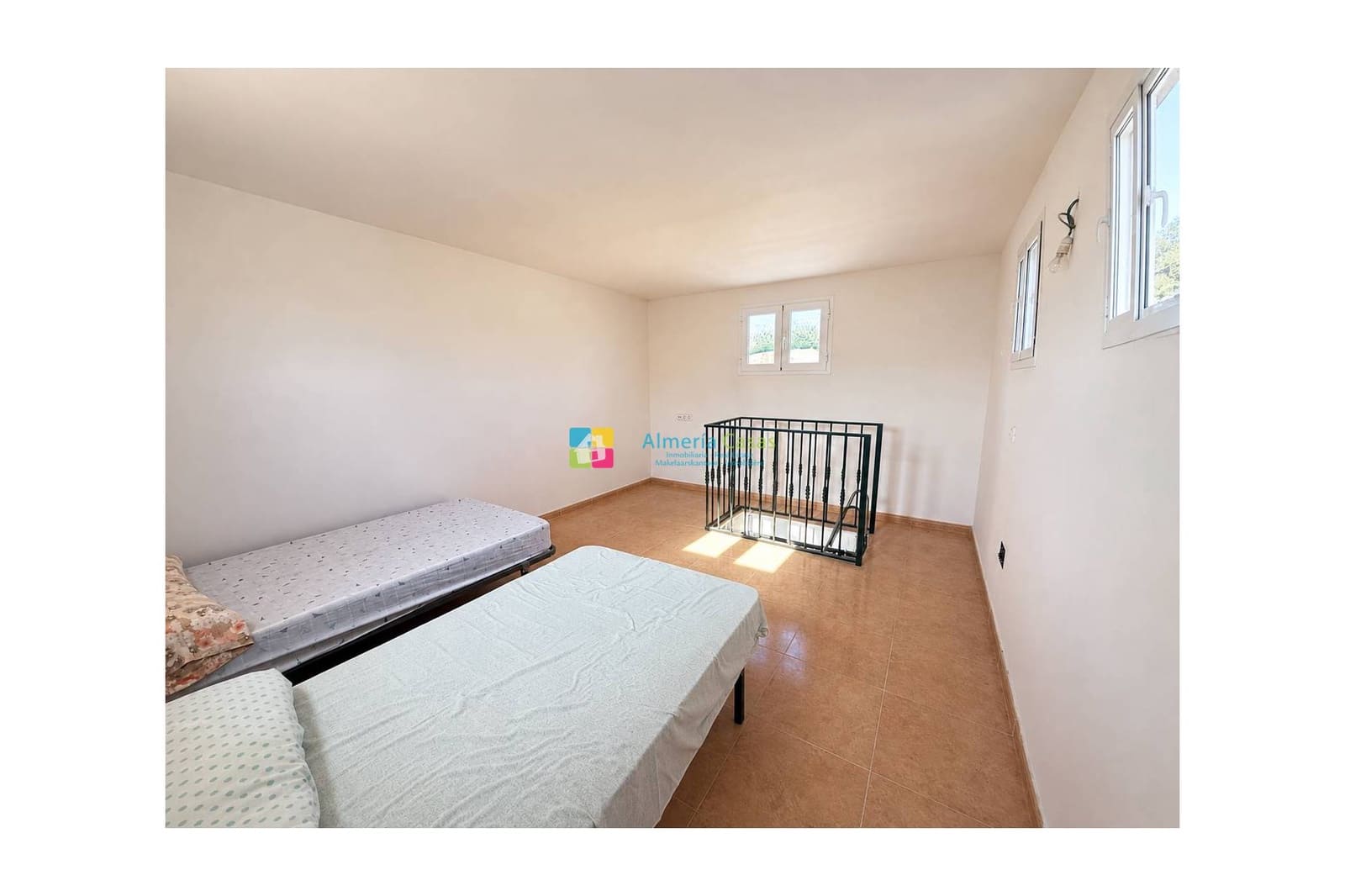 6 soveværelse Villa til salg i Cantoria med garage - € 329.000 (Ref: 10014662)