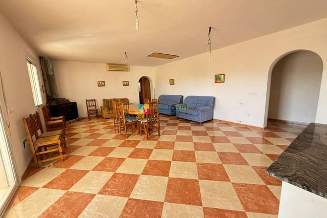 6 soveværelse Villa til salg i Cantoria med garage - € 329.000 (Ref: 10014662)
