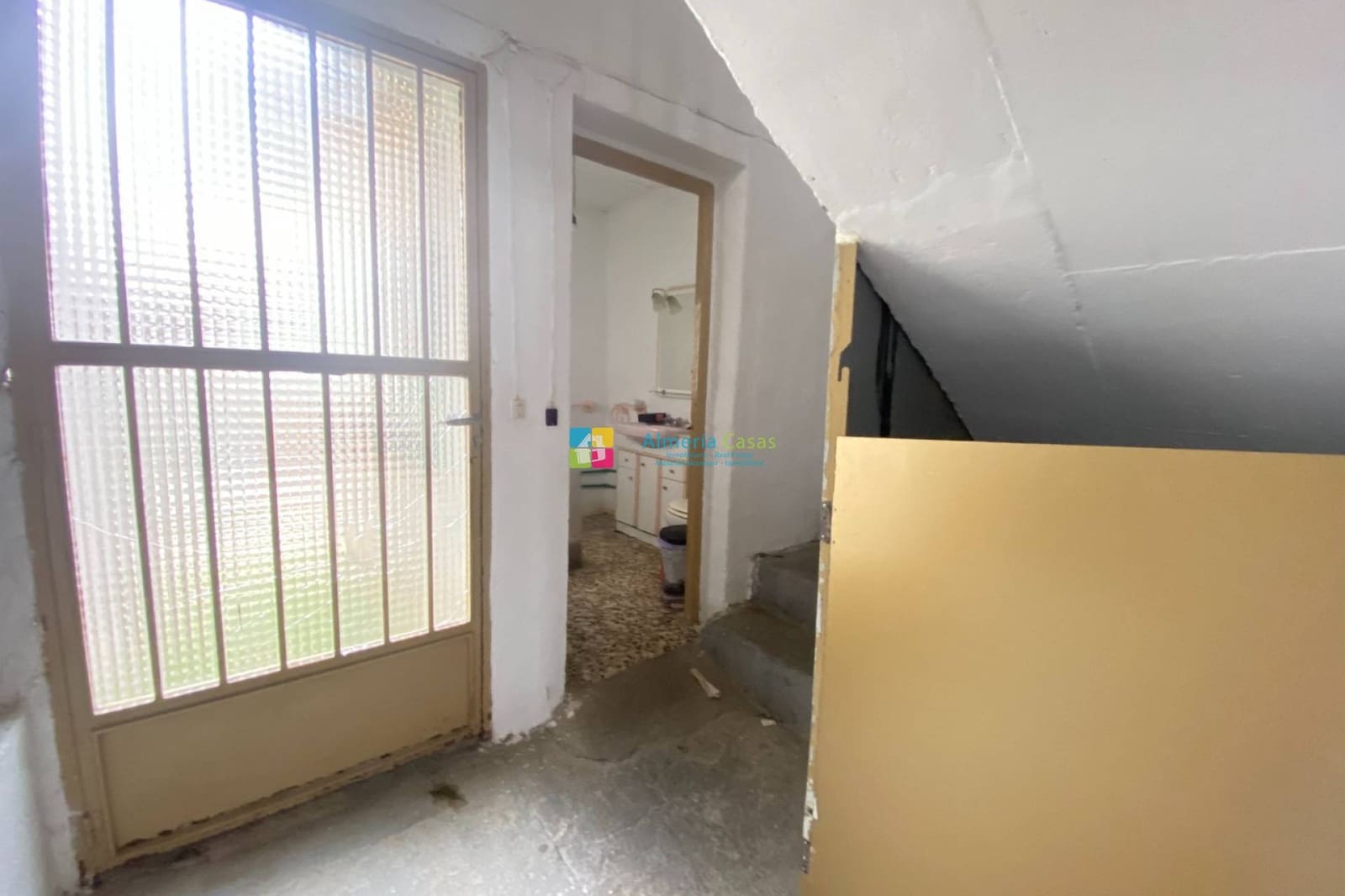 4 bedroom Townhouse for sale in Armuna de Almanzora - € 35,000 (Ref: 10015819)