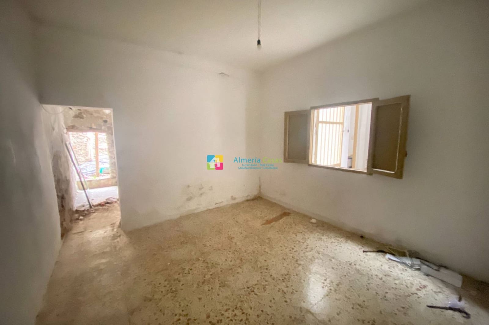 4 bedroom Townhouse for sale in Armuna de Almanzora - € 35,000 (Ref: 10015819)