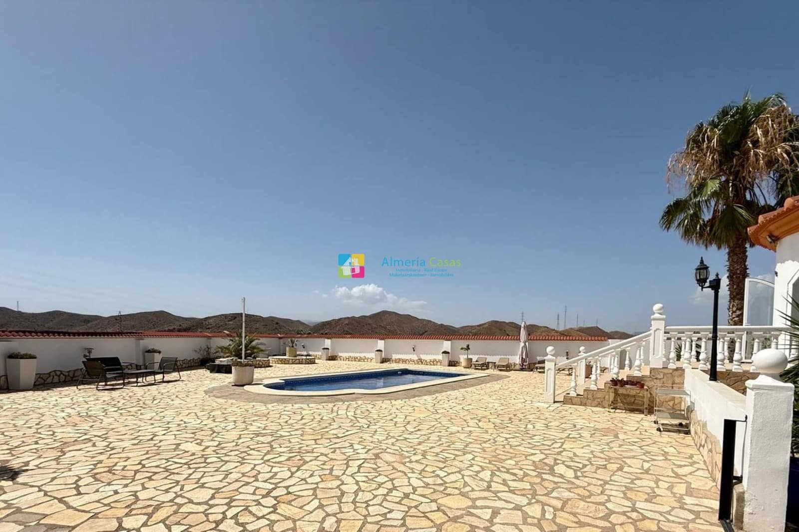 3 bedroom Villa for sale in Albox with pool garage - € 365,000 (Ref: 10034305)