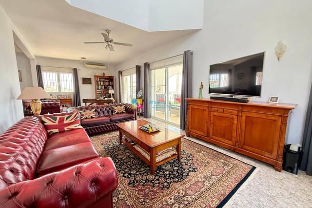 3 bedroom Villa for sale in Albox with pool garage - € 365,000 (Ref: 10034305)