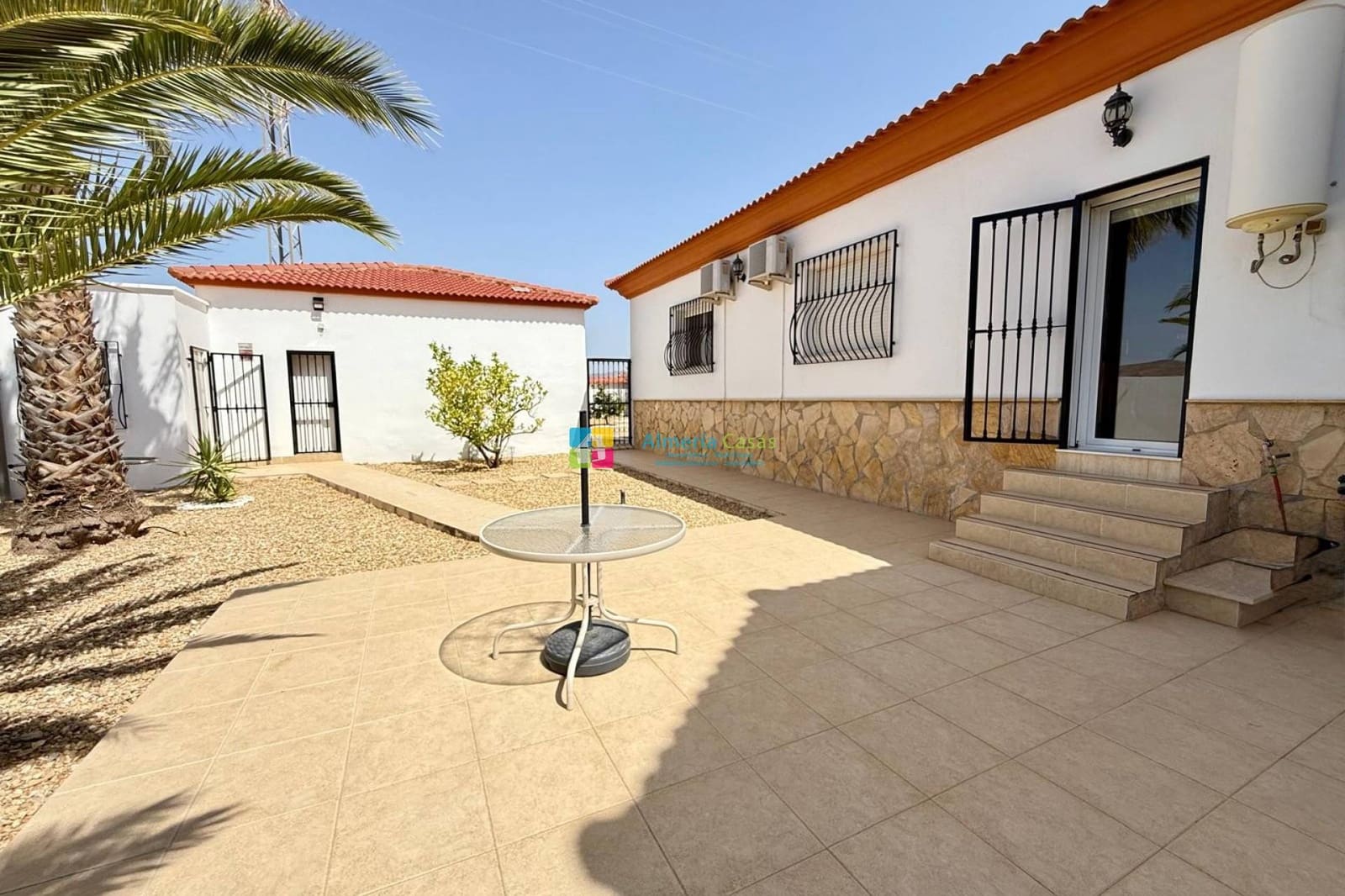 3 bedroom Villa for sale in Albox with pool garage - € 365,000 (Ref: 10034305)