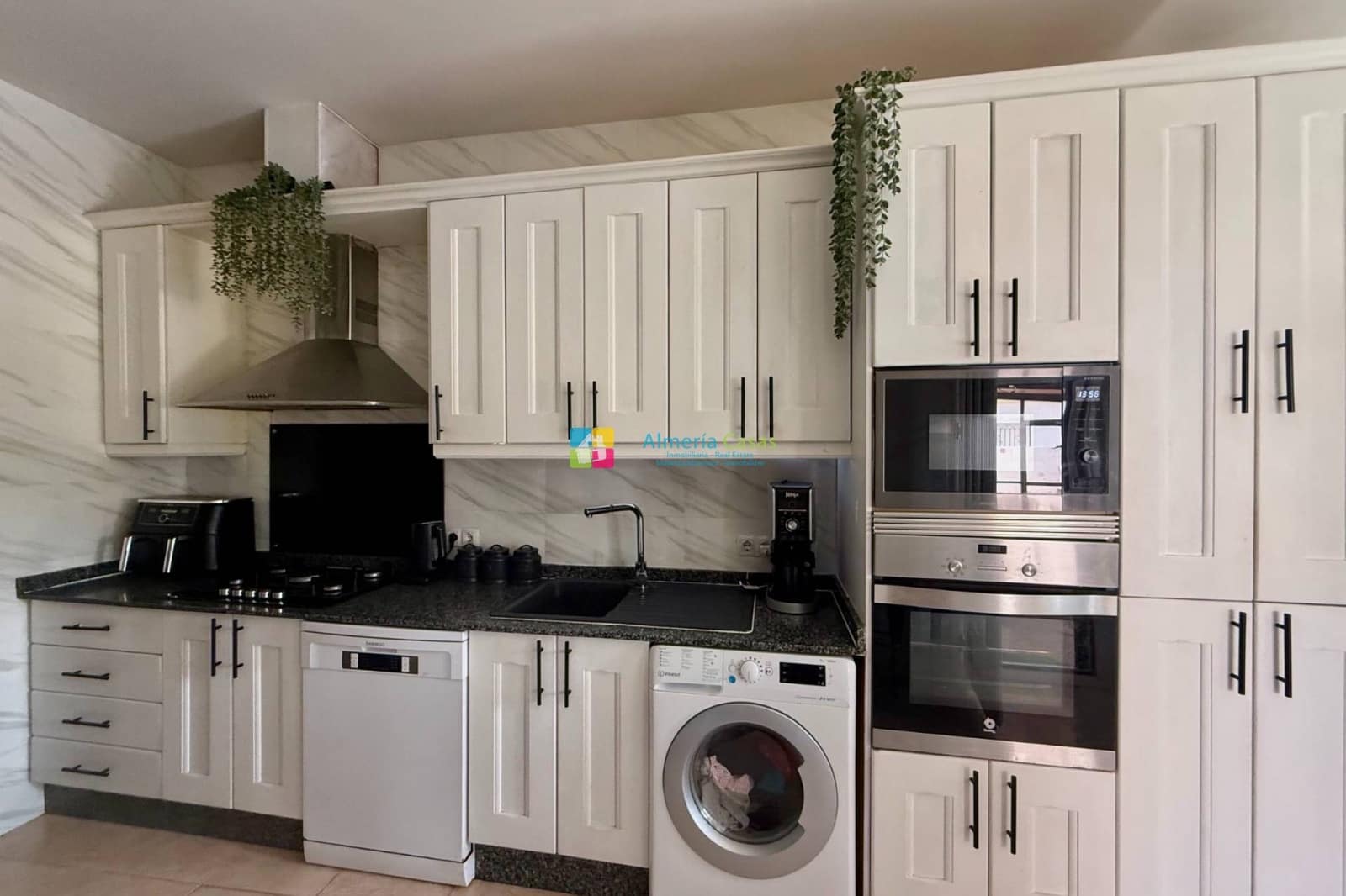 5 makuuhuone Huvila myytävänä paikassa Arboleas mukana uima-altaan - 295 000 € (Ref: 10073214)
