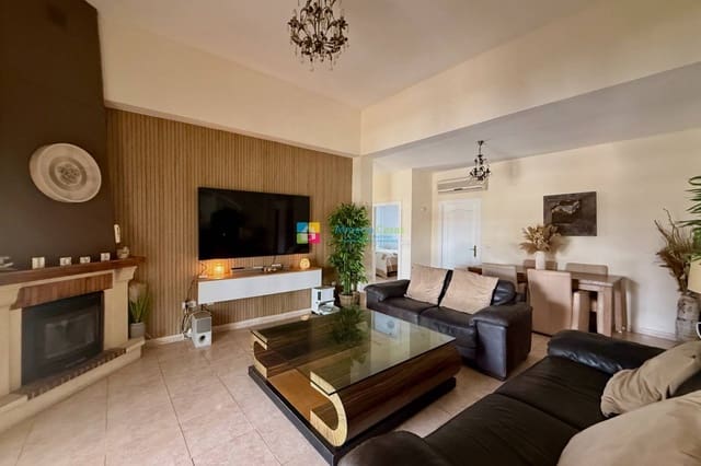 5 makuuhuone Huvila myytävänä paikassa Arboleas mukana uima-altaan - 295 000 € (Ref: 10073214)
