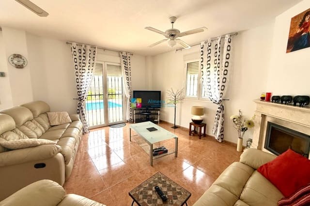 3 Zimmer Villa zu verkaufen in Arboleas mit Pool - 320.000 € (Ref: 10073215)