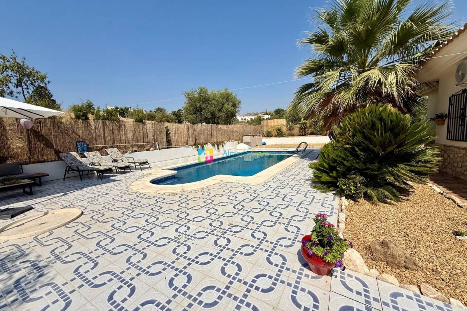 3 Zimmer Villa zu verkaufen in Pocicas mit Pool Garage - 269.000 € (Ref: 10078939)