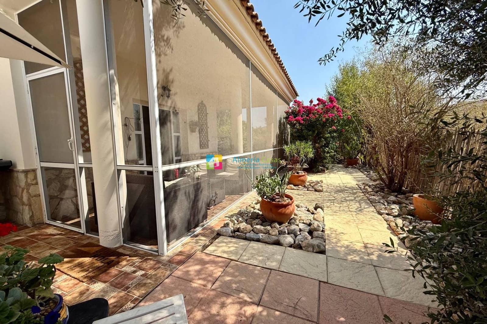 3 Zimmer Villa zu verkaufen in Pocicas mit Pool Garage - 269.000 € (Ref: 10078939)