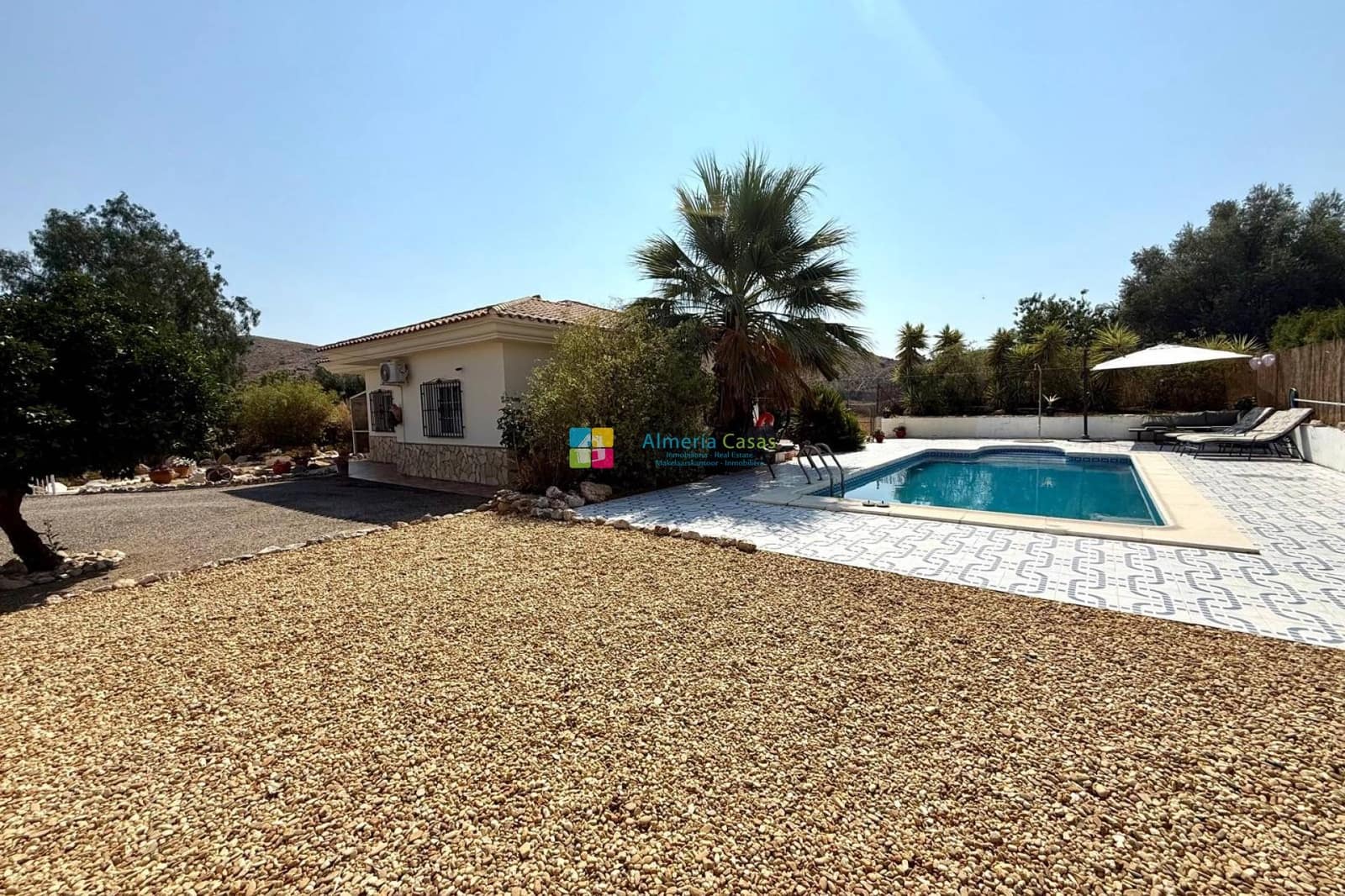 3 Zimmer Villa zu verkaufen in Pocicas mit Pool Garage - 269.000 € (Ref: 10078939)