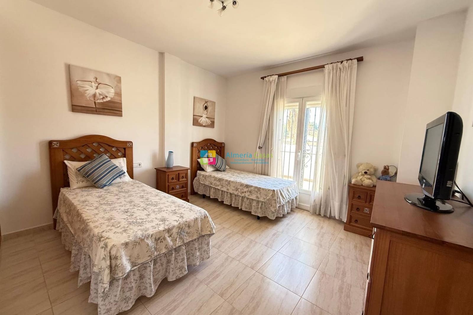 5 sovrum Villa till salu i Huercal-Overa med pool garage - 429 950 € (Ref: 10098796)