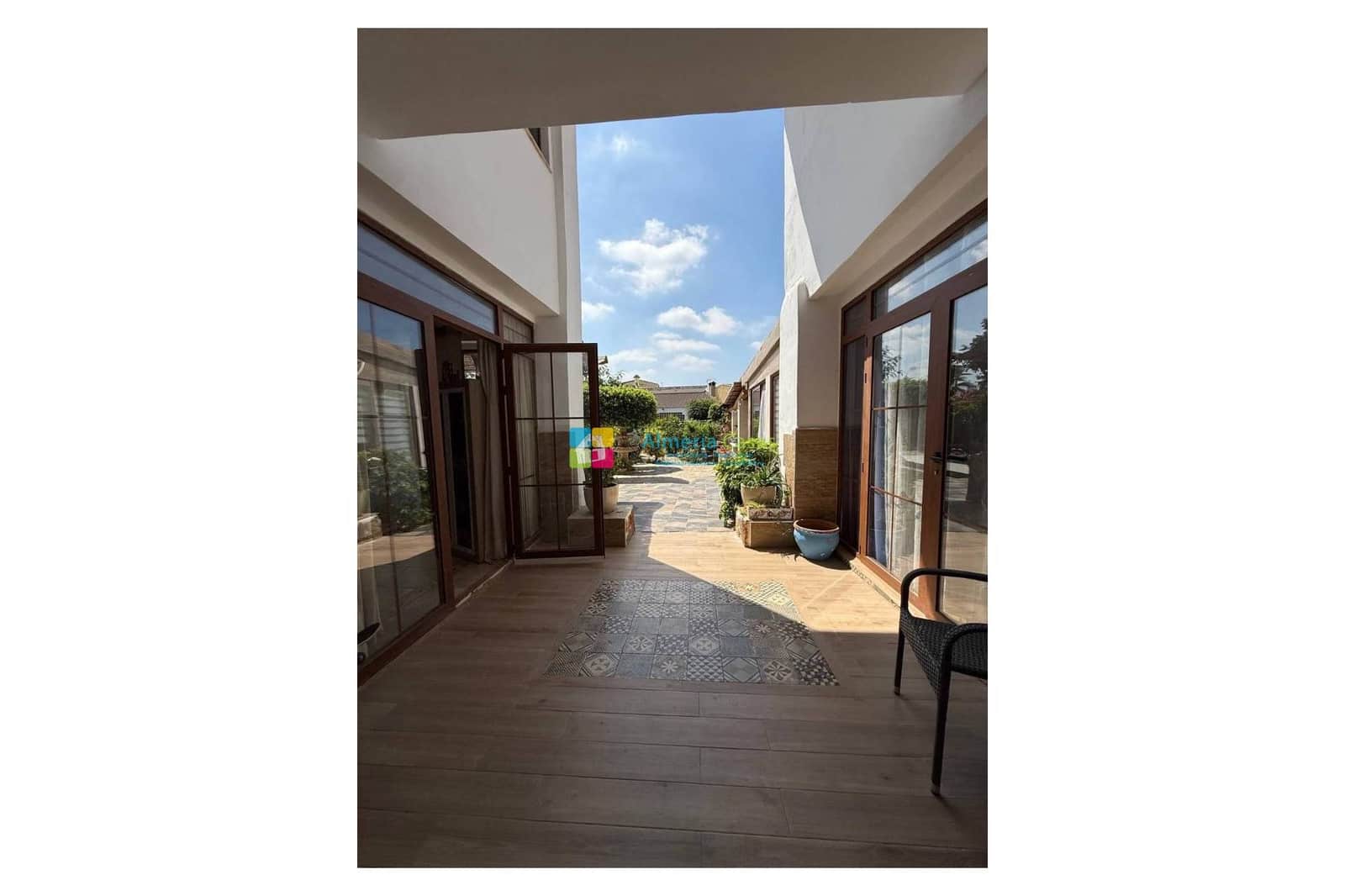 6 bedroom Townhouse for sale in Cantoria with pool garage - € 445,000 (Ref: 10098949)
