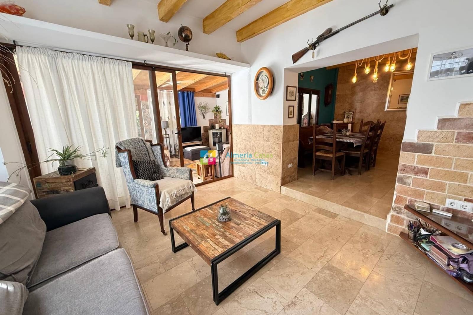 6 bedroom Townhouse for sale in Cantoria with pool garage - € 445,000 (Ref: 10098949)