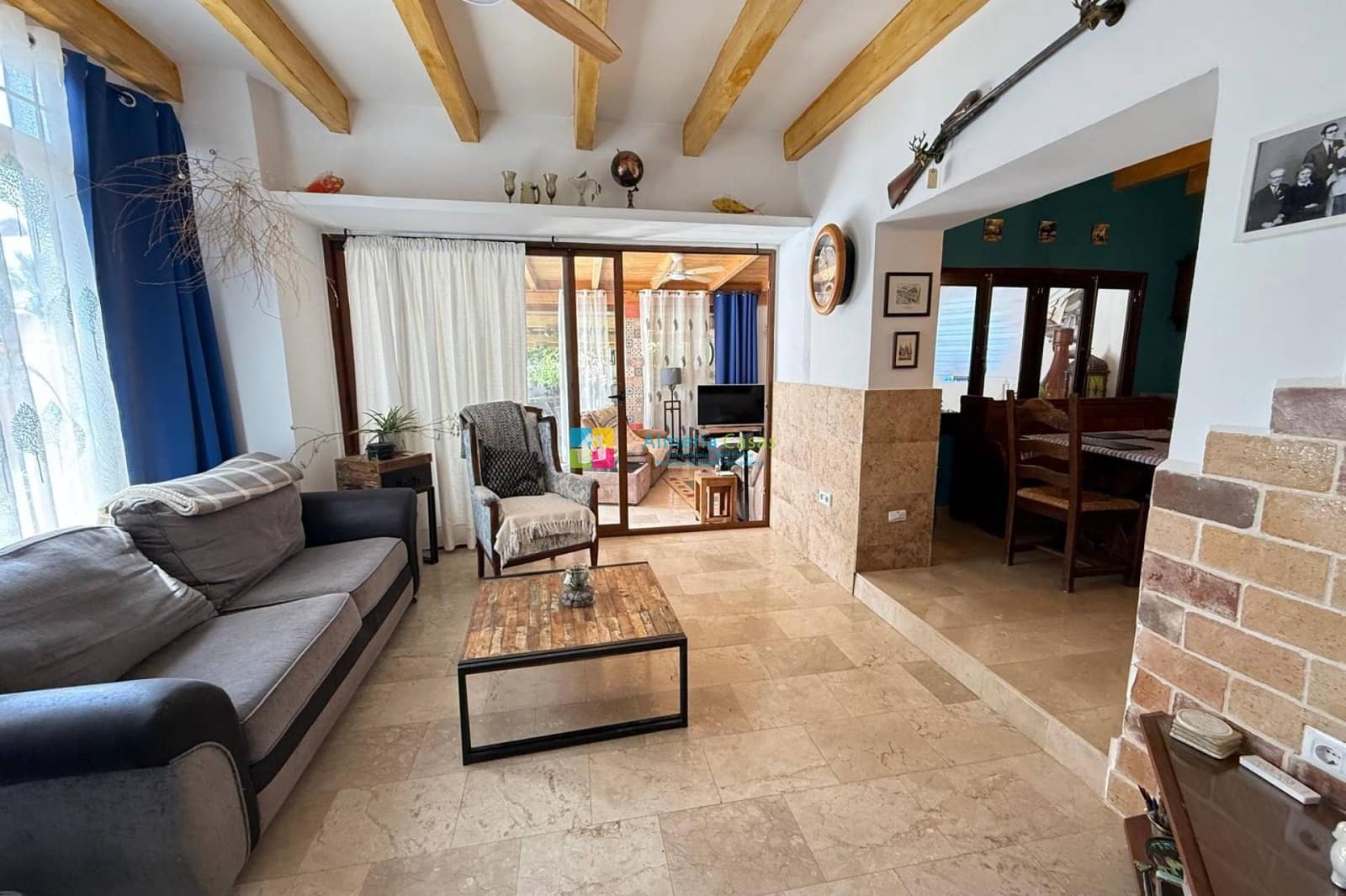 6 bedroom Townhouse for sale in Cantoria with pool garage - € 445,000 (Ref: 10098949)