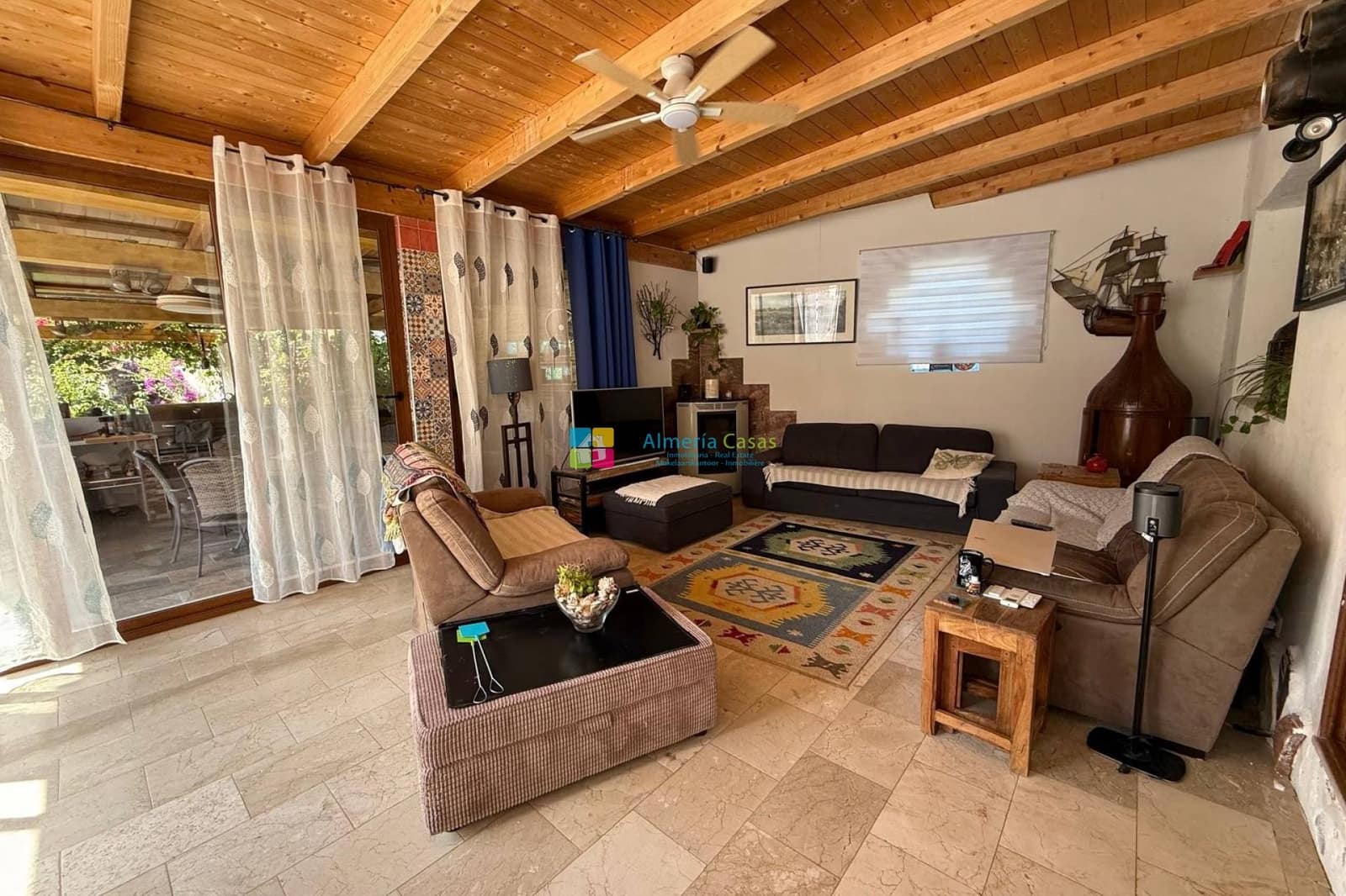 6 bedroom Townhouse for sale in Cantoria with pool garage - € 445,000 (Ref: 10098949)